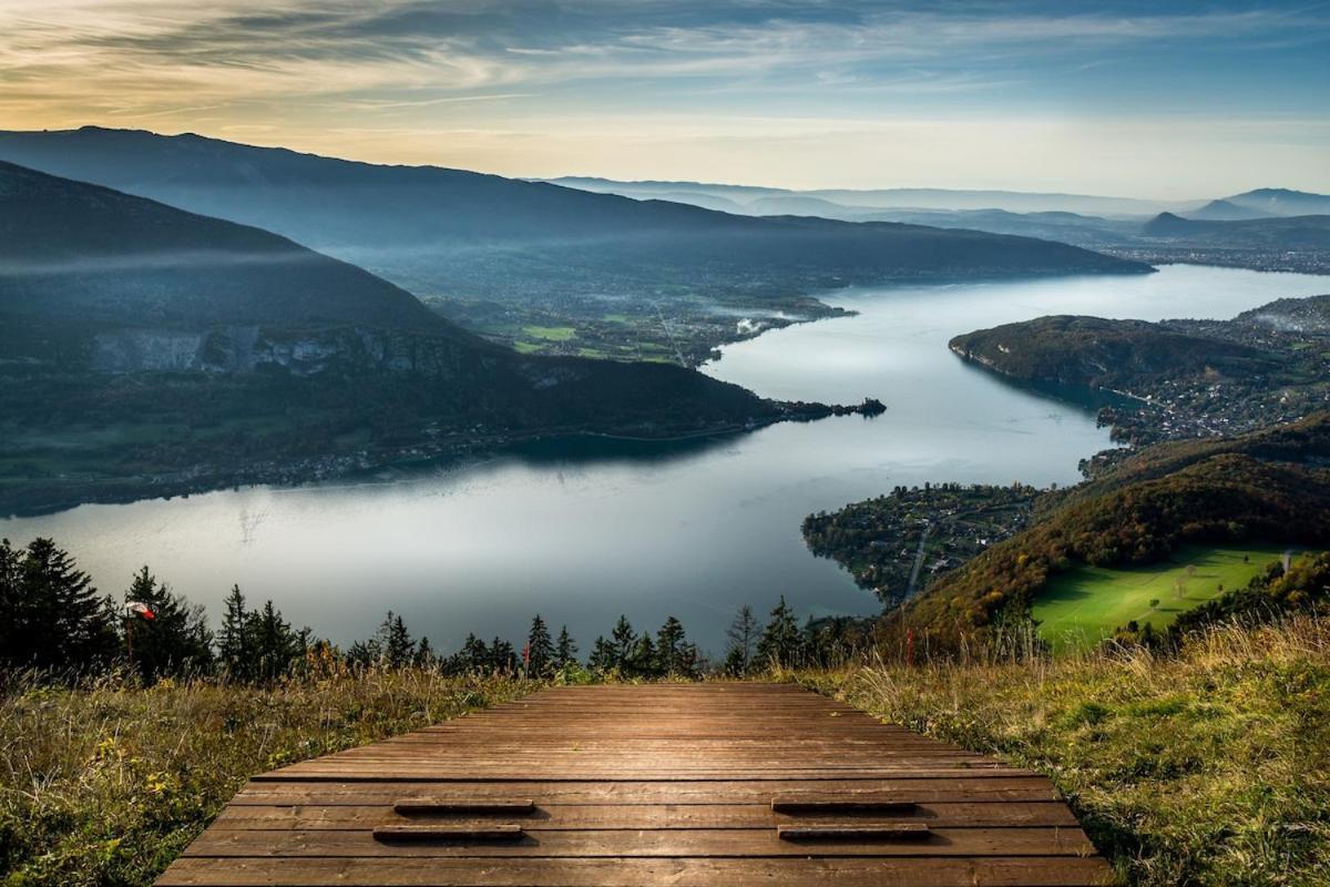 Golden Beach Parking Proche Du Lac Annecy Eksteriør billede